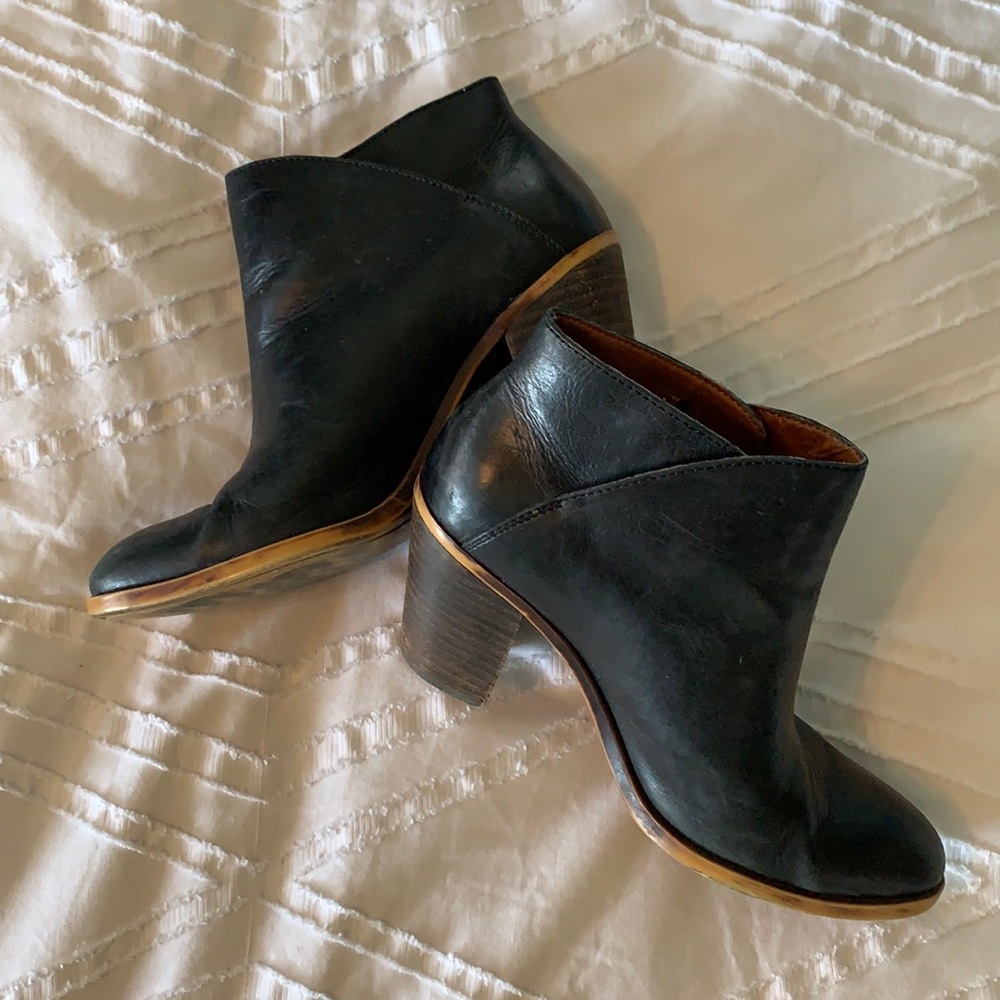 Lucky Brand Heeled Booties size 7.5
